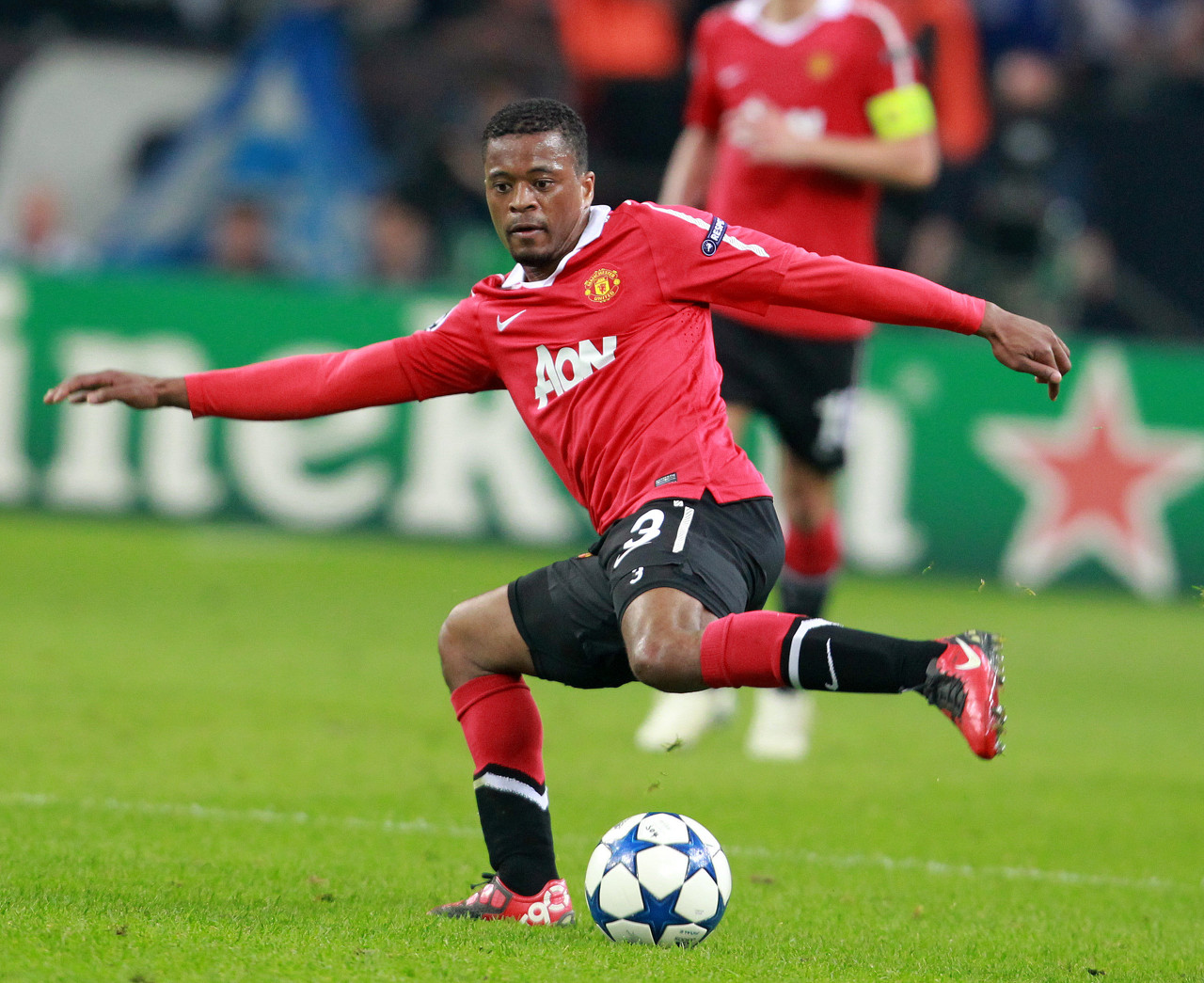 数控车床弹簧压盖